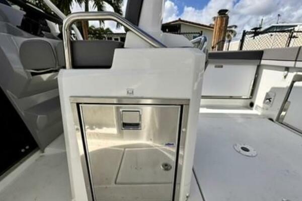 24ft Jeanneau Yacht For Sale