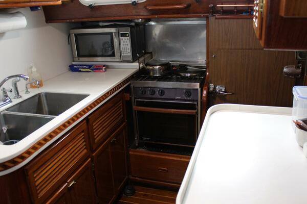 Tynamara 53ft Spencer Yacht For Sale