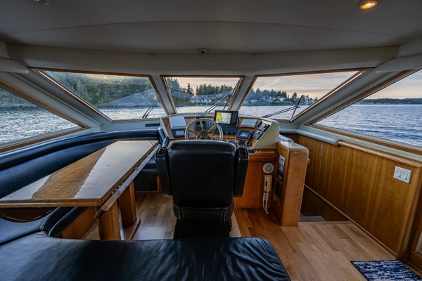 Navigator 61 Pilothouse Yacht For Sale