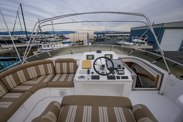 Navigator 61 Pilothouse Yacht For Sale
