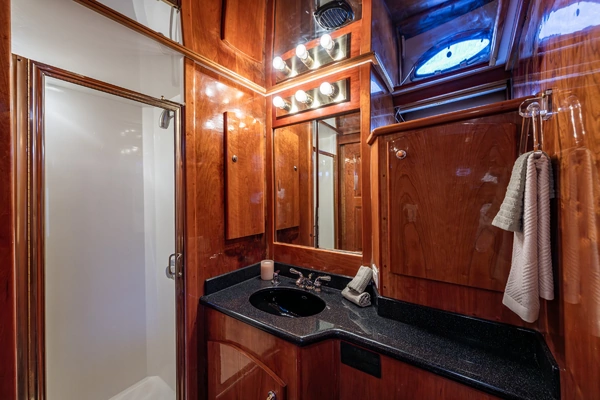 Navigator 61 Pilothouse Yacht For Sale