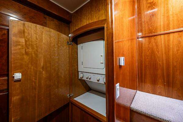 Navigator 61 Pilothouse Yacht For Sale