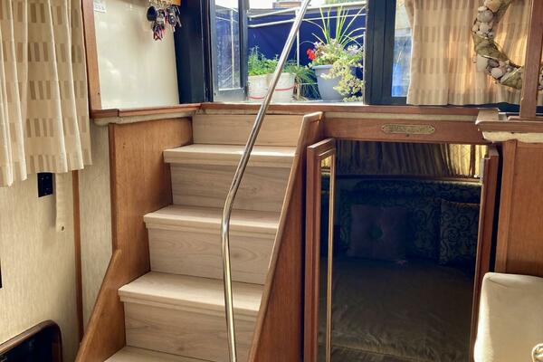 36ft Carver Yacht For Sale