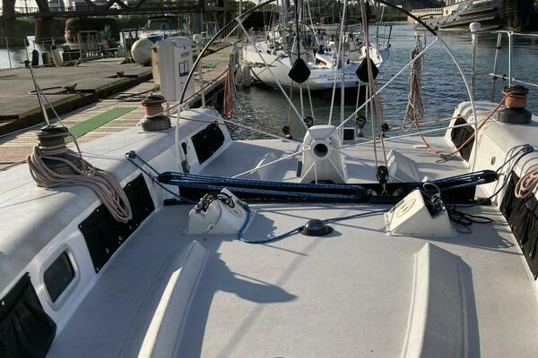 47ft Carroll Yacht For Sale
