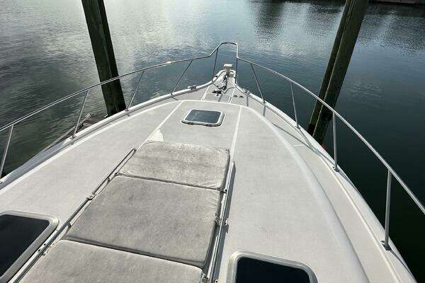 2001 Tiara Yachts 43