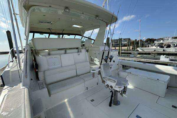 2001 Tiara Yachts 43