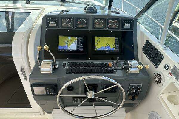 2001 Tiara Yachts 43