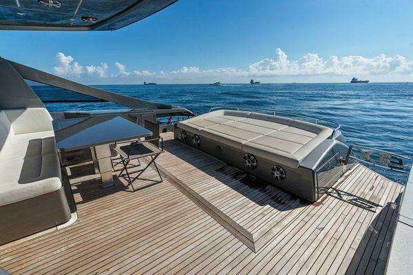 Pershing  Yacht For Sale