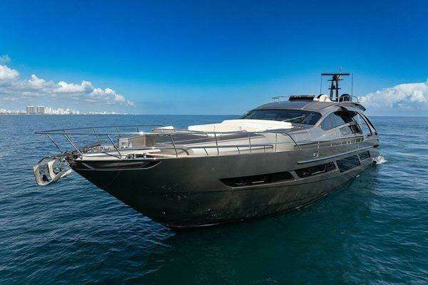 Pershing  Yacht For Sale