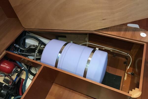 At Last 45ft Beneteau Yacht For Sale