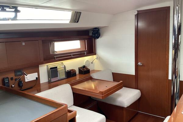 At Last 45ft Beneteau Yacht For Sale