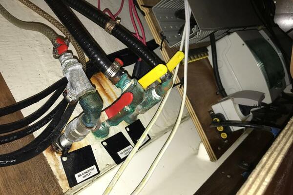 At Last 45ft Beneteau Yacht For Sale