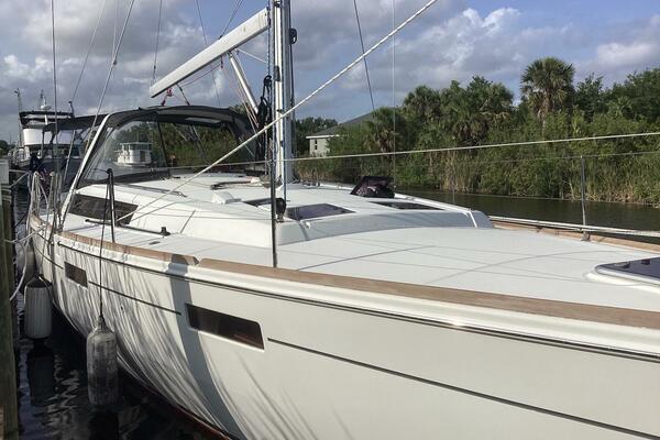 At Last 45ft Beneteau Yacht For Sale