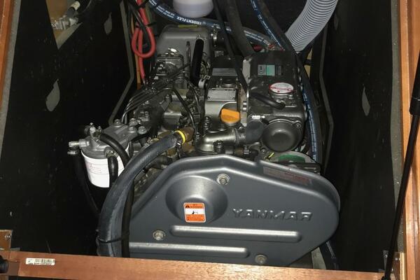 At Last 45ft Beneteau Yacht For Sale