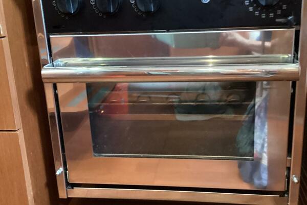 At Last 45ft Beneteau Yacht For Sale