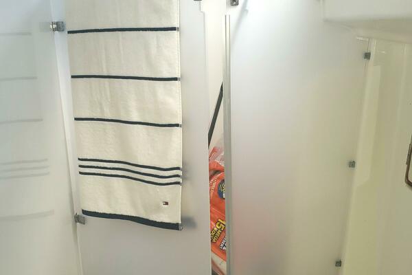 KULEANA 42ft Beneteau Yacht For Sale