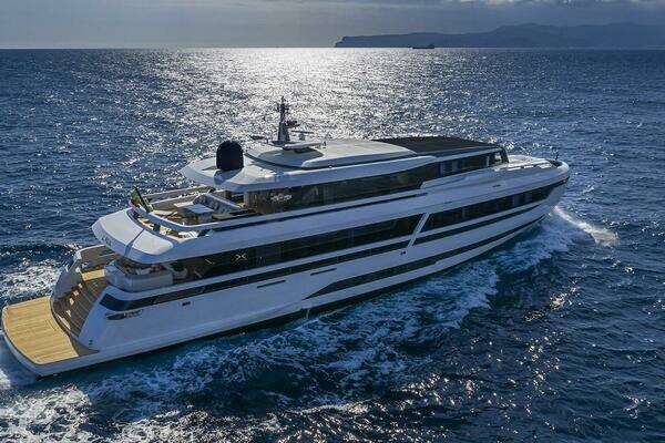 129-ft-Extra Yachts-2019-130 Alloy-L.A.U.L Bandol  France  yacht for sale