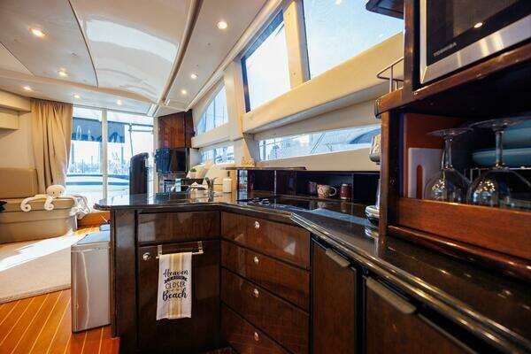 Meridian 391 Motor Yacht Yacht For Sale