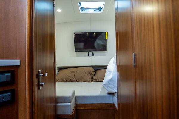 47 W A 47ft Front Runner Yacht For Sale