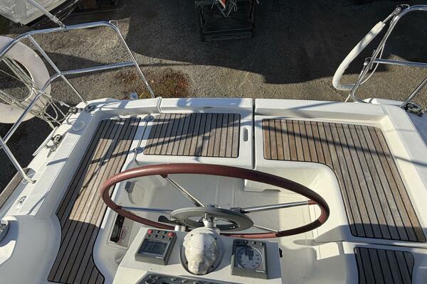 31ft Beneteau Yacht For Sale