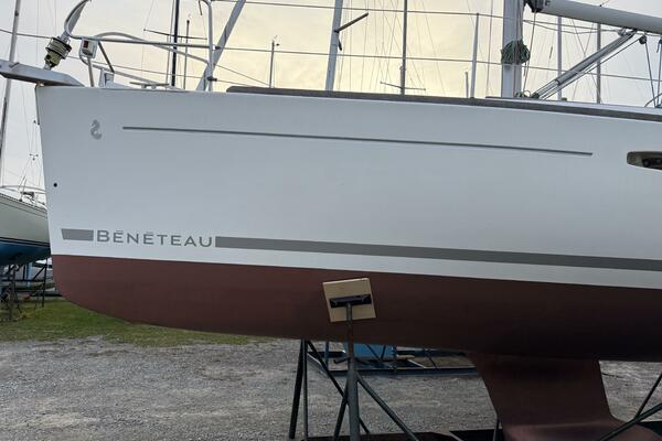 31ft Beneteau Yacht For Sale