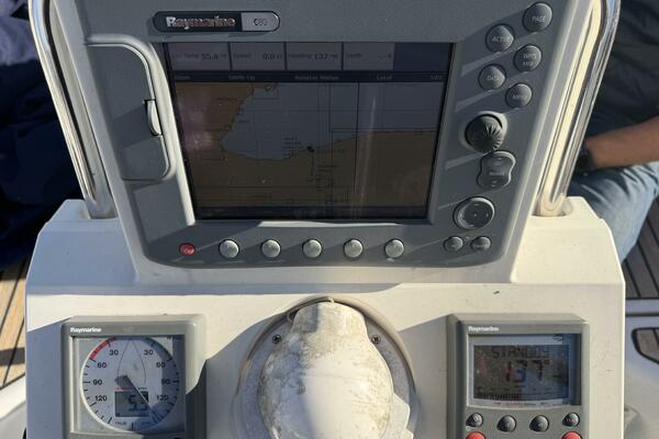 31ft Beneteau Yacht For Sale