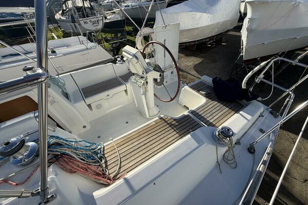 31ft Beneteau Yacht For Sale