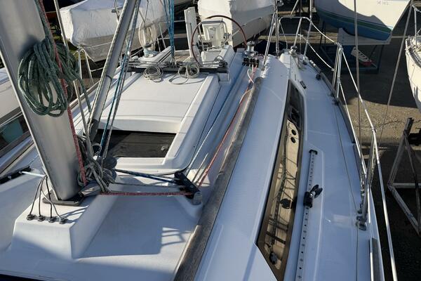 31ft Beneteau Yacht For Sale