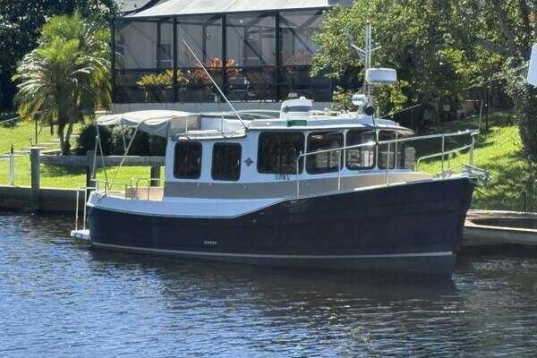XTA SEA V 27ft Ranger Tugs Yacht For Sale