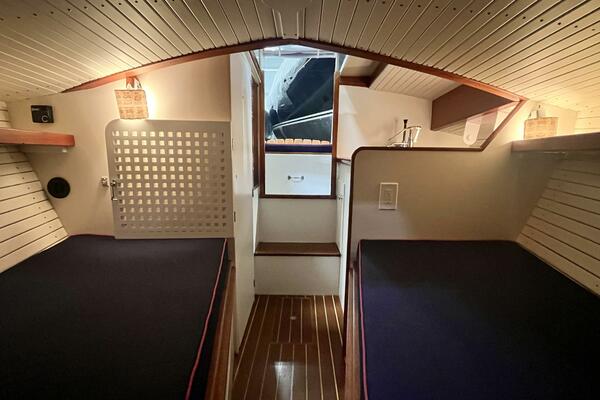 Maruffa 29ft Dyer Yacht For Sale