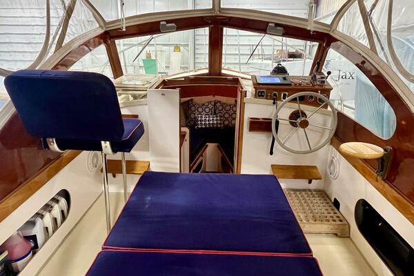 Maruffa 29ft Dyer Yacht For Sale