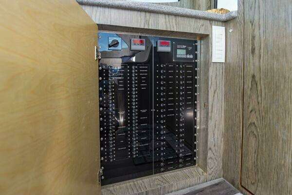 2025 Custom Carolina 50