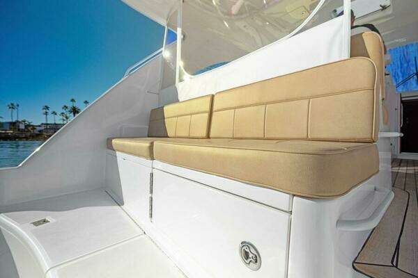 Cabo 44 Hardtop Express Yacht For Sale