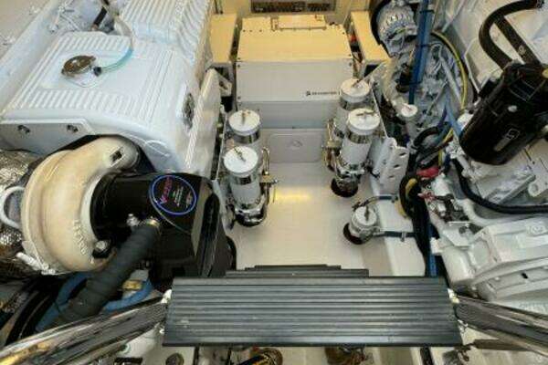 Cabo 44 Hardtop Express Yacht For Sale