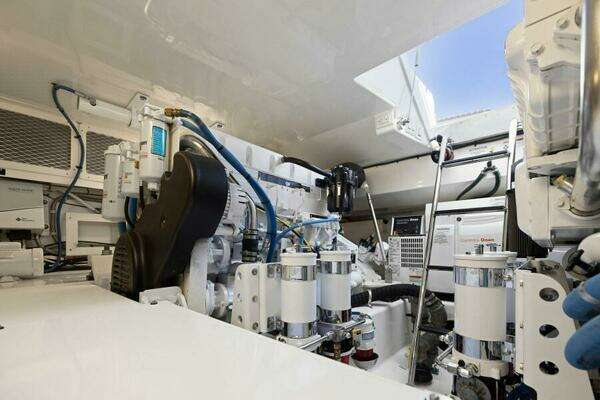 Cabo 44 Hardtop Express Yacht For Sale