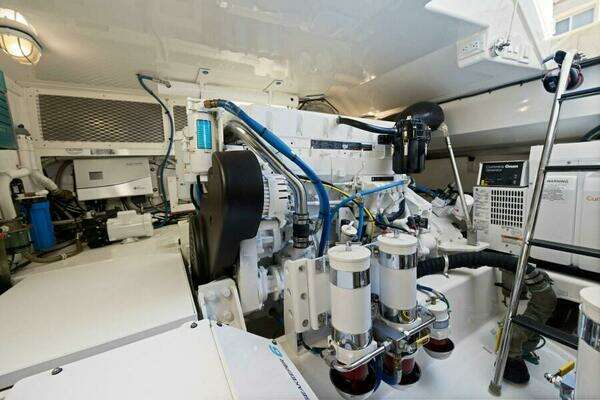 Cabo 44 Hardtop Express Yacht For Sale