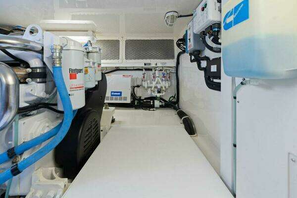 Cabo 44 Hardtop Express Yacht For Sale