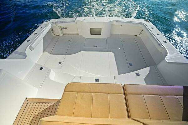 Cabo 44 Hardtop Express Yacht For Sale