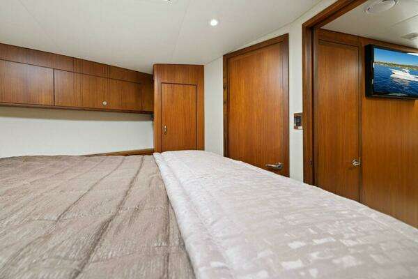 Cabo 44 Hardtop Express Yacht For Sale