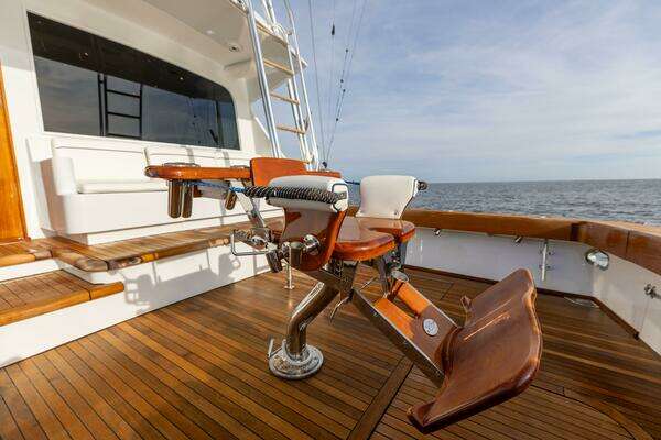 Jim Smith 68 Convertible Yacht For Sale