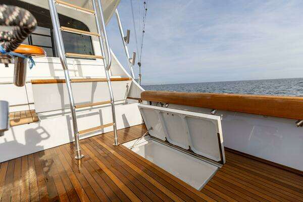 Jim Smith 68 Convertible Yacht For Sale