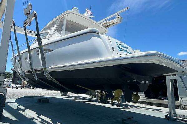 2001 Tiara Yachts 52