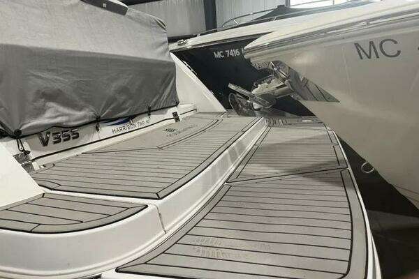 Four Winns 355 Vista Coupe Yacht For Sale