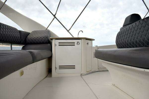 Silverton 38 Sport Bridge Yacht For Sale