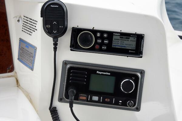 Pura Vida 38ft Silverton Yacht For Sale