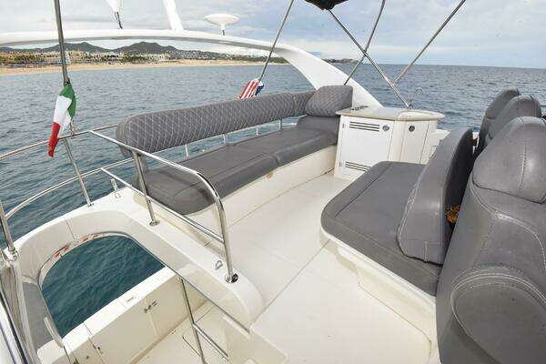 Silverton 38 Sport Bridge Yacht For Sale