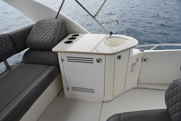 Pura Vida 38ft Silverton Yacht For Sale