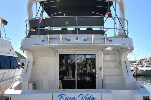 Silverton 38 Sedan Bridge Yacht For Sale