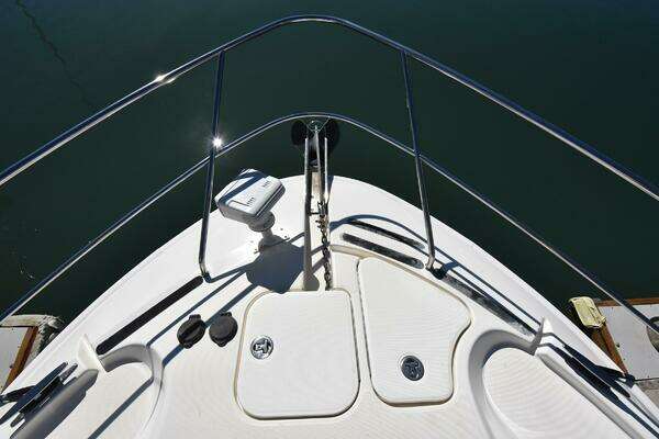 Silverton 38 Sedan Bridge Yacht For Sale