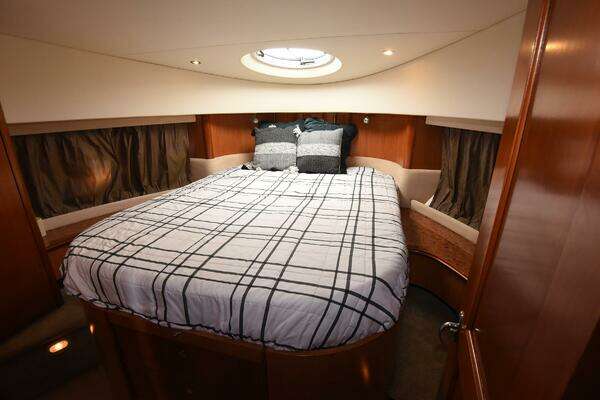 Silverton 38 Sport Bridge Yacht For Sale